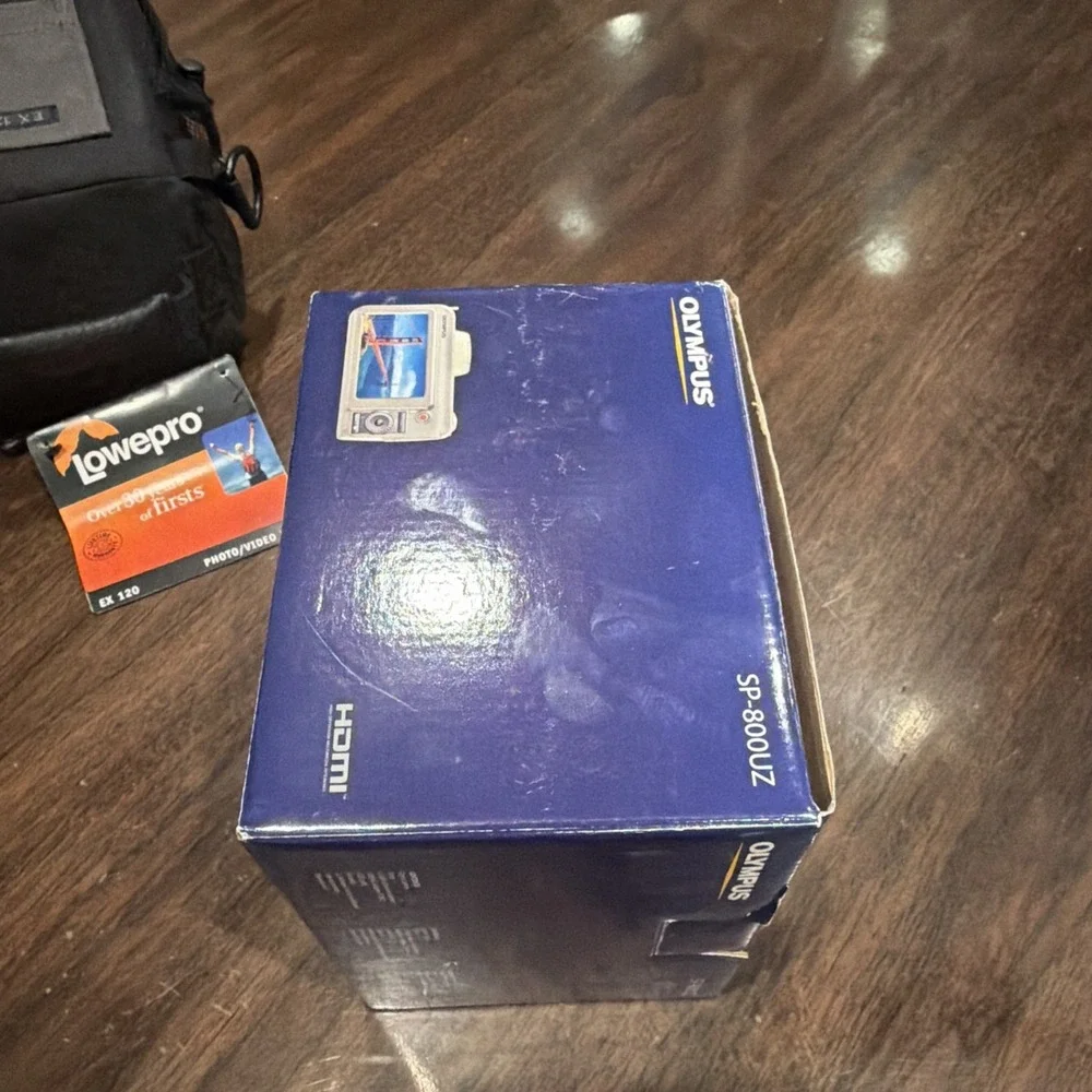 OLYMPUS‎ SP-800UZ 14MP Digital Camera NEW 30x Wide Angle Dual Image 3.0 inch LCD